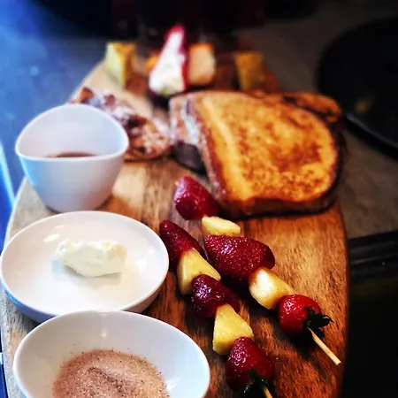 Konukevi Almijara 4*